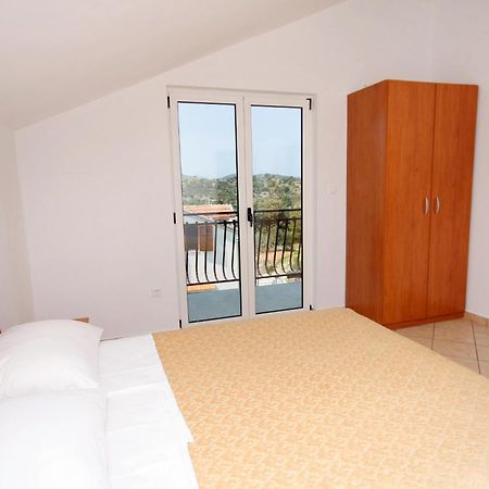 Apartments By The Sea Grebastica, Sibenik - 4881 Baselovici Quarto foto