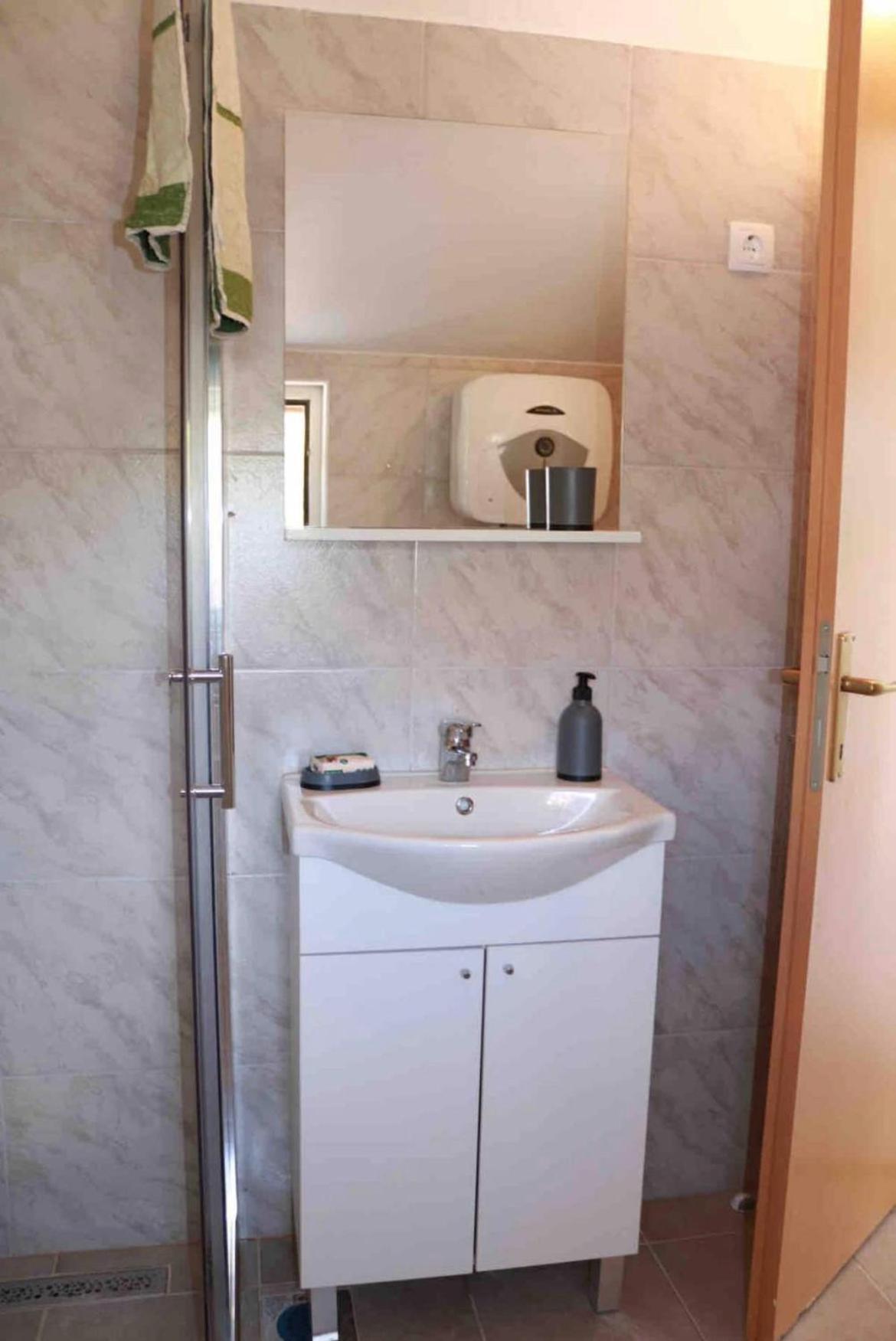 Apartments By The Sea Grebastica, Sibenik - 4881 Baselovici Quarto foto